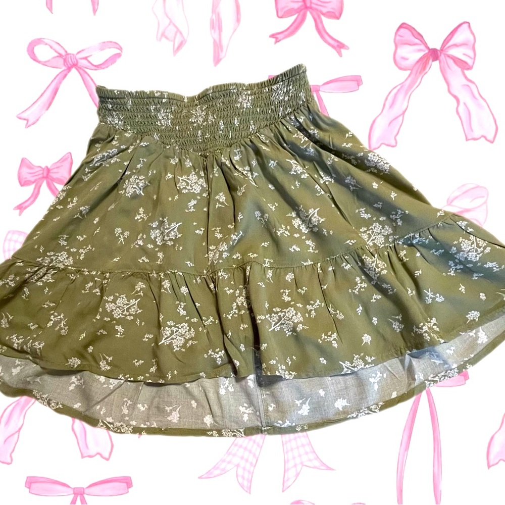 Tween/teen green flare floral skirt